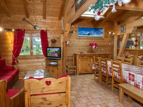 Chalet 8 pièces, 16 pers, proche village, parking, WiFi, animaux admis - FR-1-676-112 Apartment in Châtel