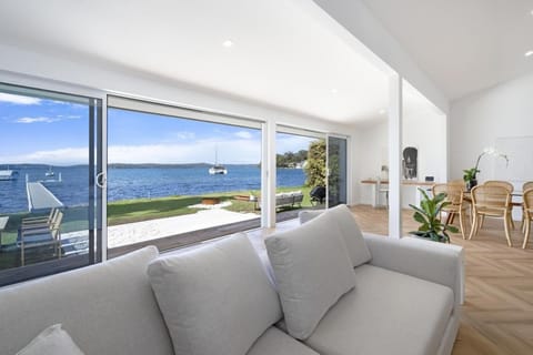 Boat Harbour Haven House in Lake Macquarie