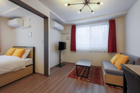 TV and multimedia, Living room, Seating area, air conditioner