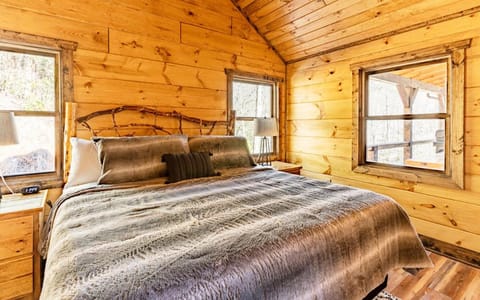 The Preserve Mountain Getaway Cabin Villa in Aquone