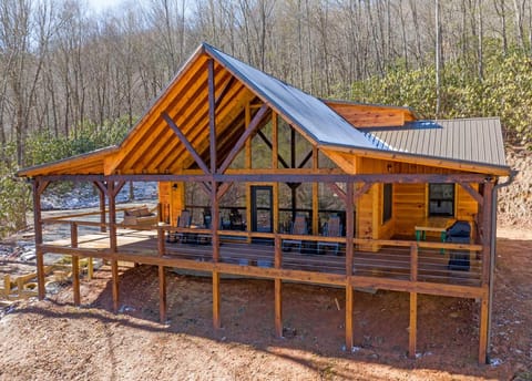 The Preserve Mountain Getaway Cabin Villa in Aquone