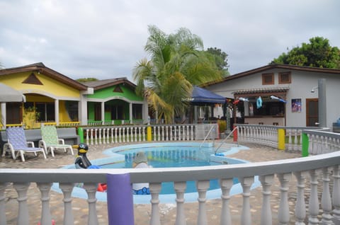 Rainbow Village Apartment hotel in La Ceiba
