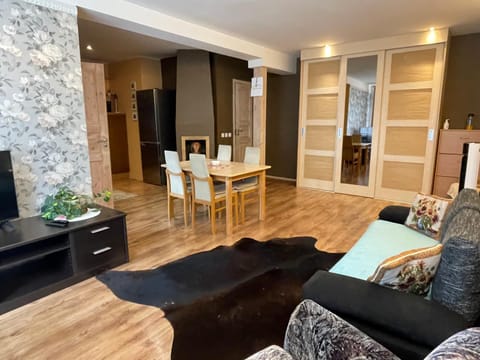 Lovely and quiet condo in Kristiine. Free parking. Apartment in Tallinn