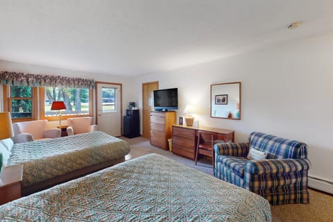 Golf and Mountain Jewel Bug Studio Apartment hotel in Woodstock