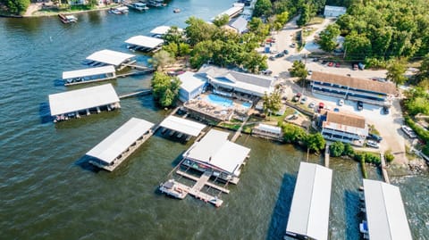 Property building, Bird's eye view