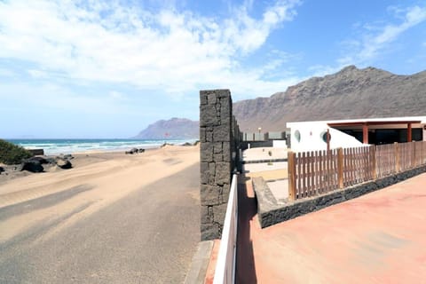 Beach, Mountain view, Sea view