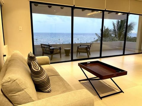 6BR Modern Oceanfront Villa with Infinity Pool by Solmar Rentals House in Cancun