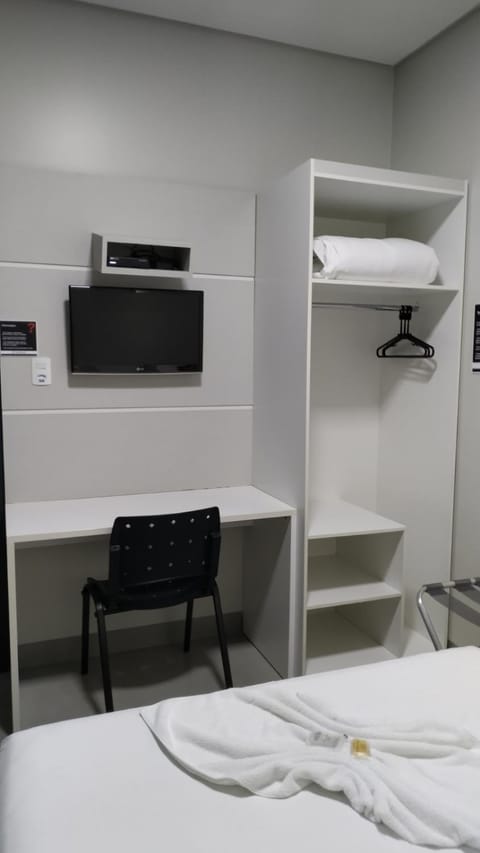 TV and multimedia, Bedroom, wardrobe