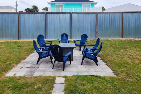 Stay Anchored House in Lower Grand Lagoon