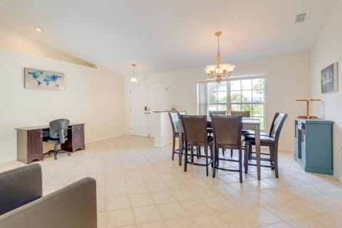 Spring Hill Retreat with Pool and Game Room! Casa in Spring Hill