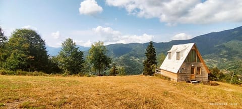 Property building, Nearby landmark, Spring, Day, Natural landscape, Mountain view