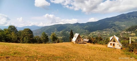 Nearby landmark, Spring, Day, Natural landscape, Mountain view