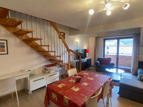 Appartement Montgenèvre, 4 pièces, 8 personnes - FR-1-445-198 Condo in Montgenèvre