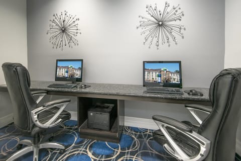 Holiday Inn Express and Suites Houston North - IAH Area, an IHG Hotel Hotel in Houston