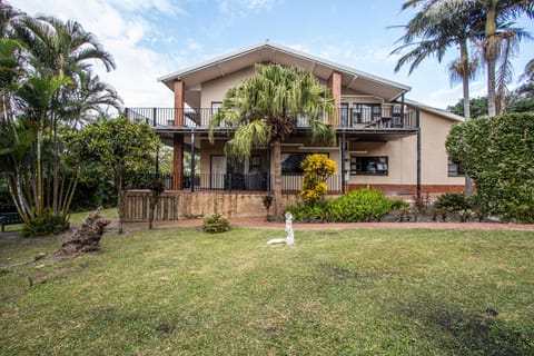 Property building, Natural landscape, Garden view