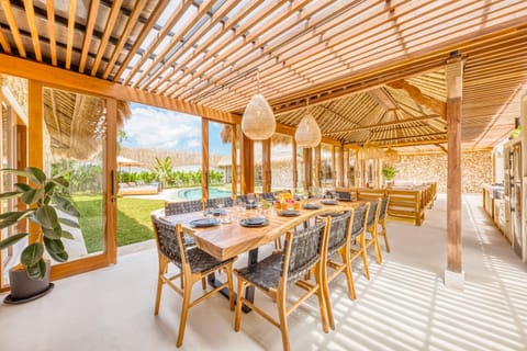 Villa Tango - New Luxurious 7BDR Prime Location Villa in Kuta