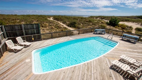 4x2251, Beauty & The Beach-Oceanfront, Wild Horses, Ocean Views, Private Pool Maison in Carova Beach