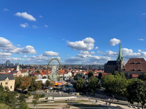 Bird's eye view, City view