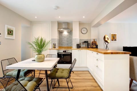 Beautifully refurbished cottage in lower Wivenhoe. Maison in Colchester