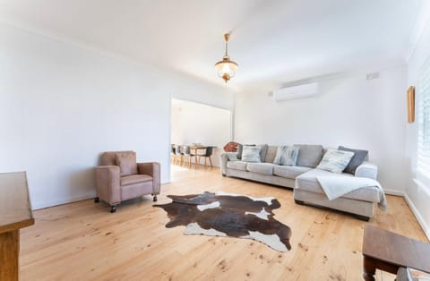 Centrally located at Joffs Beach House WiFi House in Victor Harbor