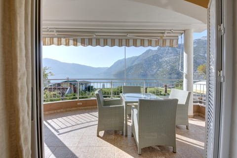 Balcony/Terrace, Living room, Sea view