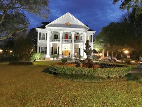 Historic Michabelle Inn Bed and Breakfast in Hammond