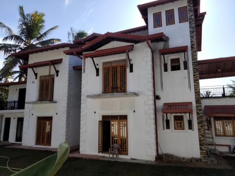 Rose Cottage House in Central Province