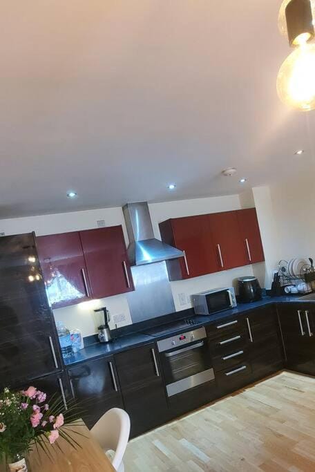 Luxurious and spacious 1 bd flat Condo in Basildon