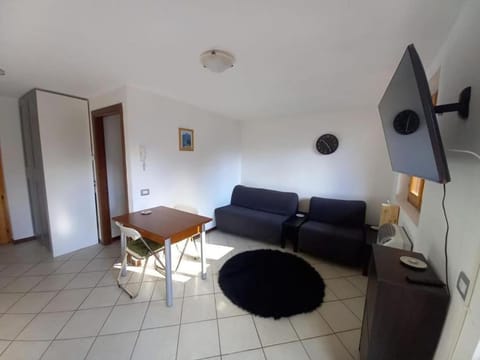 Communal lounge/ TV room, TV and multimedia, Living room, Seating area