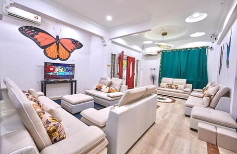 Penang Dream Banglo Sleeps 28 Villa in Tanjung Bungah