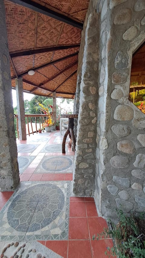 Camiguin Romantic Luxury Stonehouse on Eco-Farm at 700masl Maison de campagne in Northern Mindanao