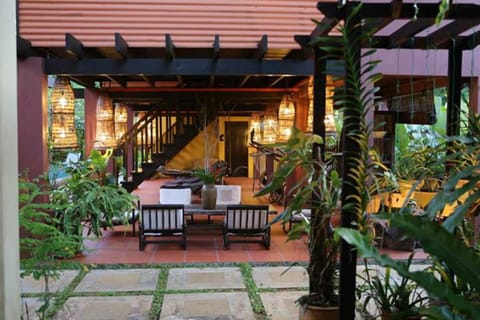 The Village House Hôtel in Kuching