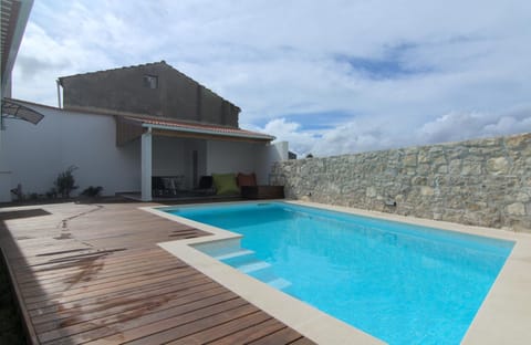 Balcony/Terrace, Swimming pool