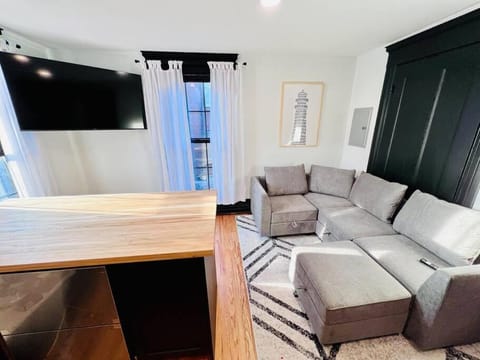 Romantic West End Apartment with Parking Condo in South Portland