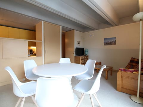 Appartement ski-in/ski-out 6 pers, 45m² - FR-1-687-81 Apartment in Arâches-la-Frasse