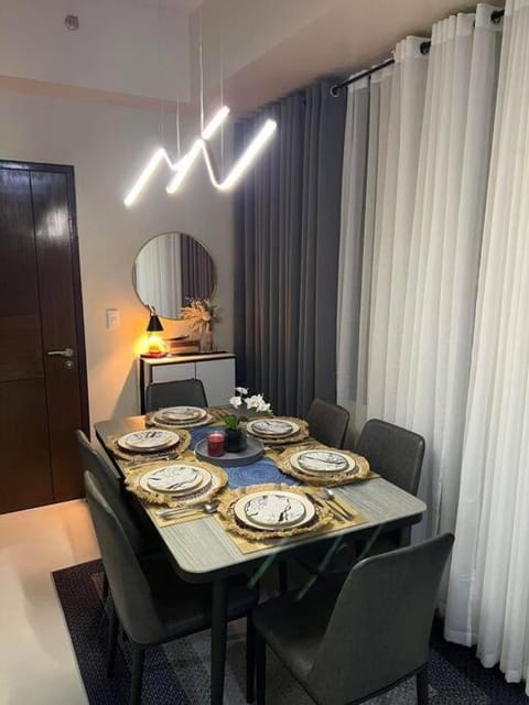 Lovely 2 Bedroom in Mckinley Hill Taguig, Brand new Wohnung in Makati