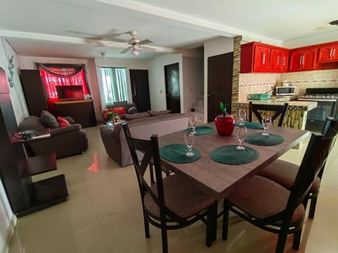 Living room, Dining area, kitchen