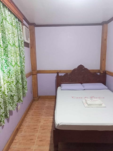 Small Room in Casa de Piedra Pension House Inn in Bicol