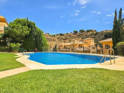 1 bed penthouse apt in Calahonda Apartment in Sitio de Calahonda