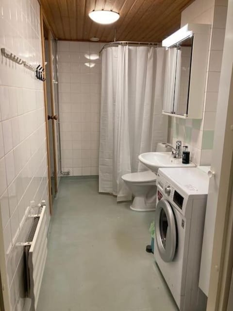 Kotimaailma - Kalustettu saunallinen asunto kuudelle Condominio in Helsinki