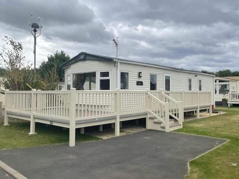 Claire's Retreat, Rudd Lake, Tattershall Lakes Terrain de camping /
station de camping-car in Tattershall