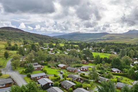 Property building, Nearby landmark, Spring, Day, Neighbourhood, Natural landscape, Bird's eye view, View (from property/room), City view, Mountain view, Street view