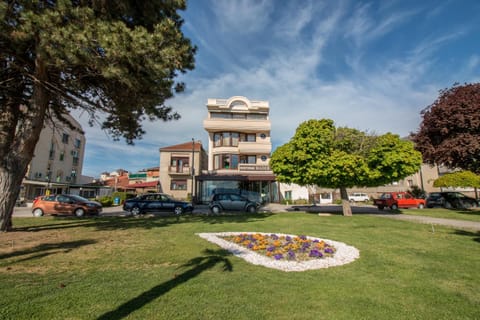 Villa Darko - VIP Accomodations Condo in Ohrid