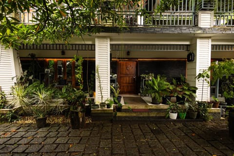 Little Haven by Roamhome Vacation rental in Kochi