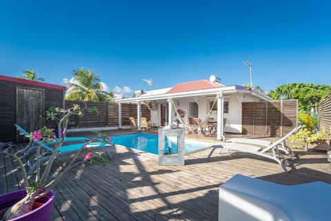 Patio, Day, Pool view, Swimming pool, sunbed