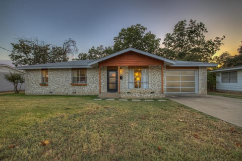 Property building, Garden view