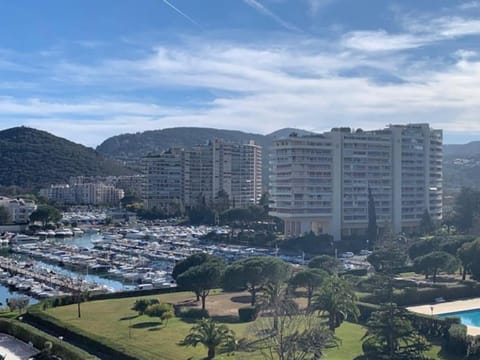 Appartement de standing Cannes Marina Mandelieu Condo in Mandelieu-La Napoule