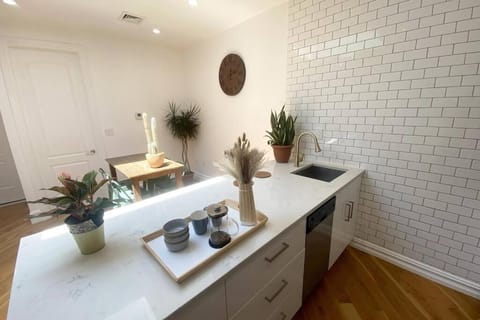 Cozy Bedroom - Shared Kitchen & Living room - Brooklyn Townhouse - 25min Manhattan Alquiler vacacional in Bedford-Stuyvesant