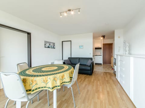 Apartment Residentie Astrid-1 by Interhome Condo in Bredene