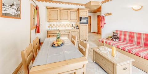 Résidence Les Alpages - 3 Pièces pour 6 Personnes MAE-3834 Apartment in Champagny-en-Vanoise